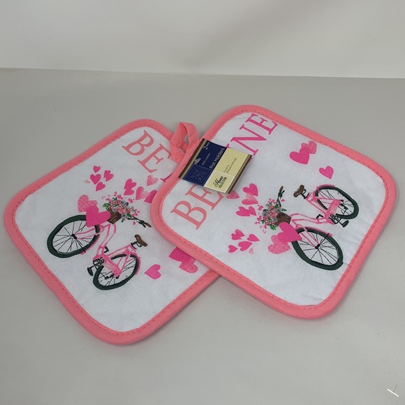 New! Valentine's "Be Mine" Bicycle Hearts Kitchen 2 Pot Holders Set Baking - Picture 3 of 16